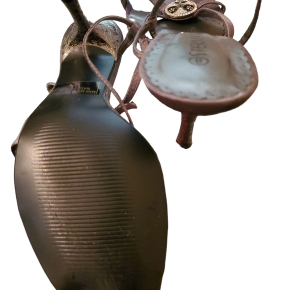 SALE!!Stermax Gray Diamond design heels size 8 - Picture 6 of 7